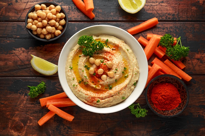 Hummus with Veggies